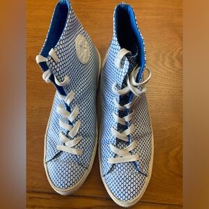 Converse women’s size 11 blue snakeskin hi-tops
